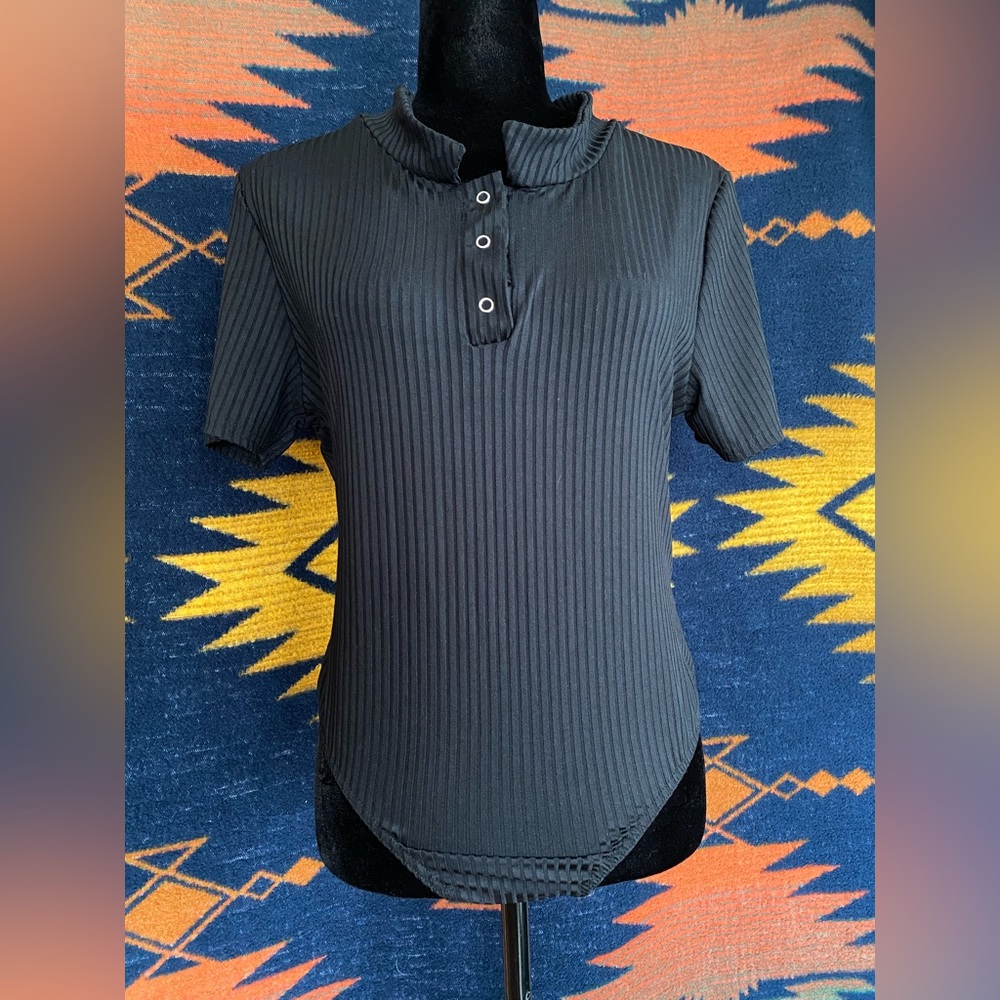 PrettyLittleThing Button top Black Bodysuit! Excellent Condition! Size 12 USA